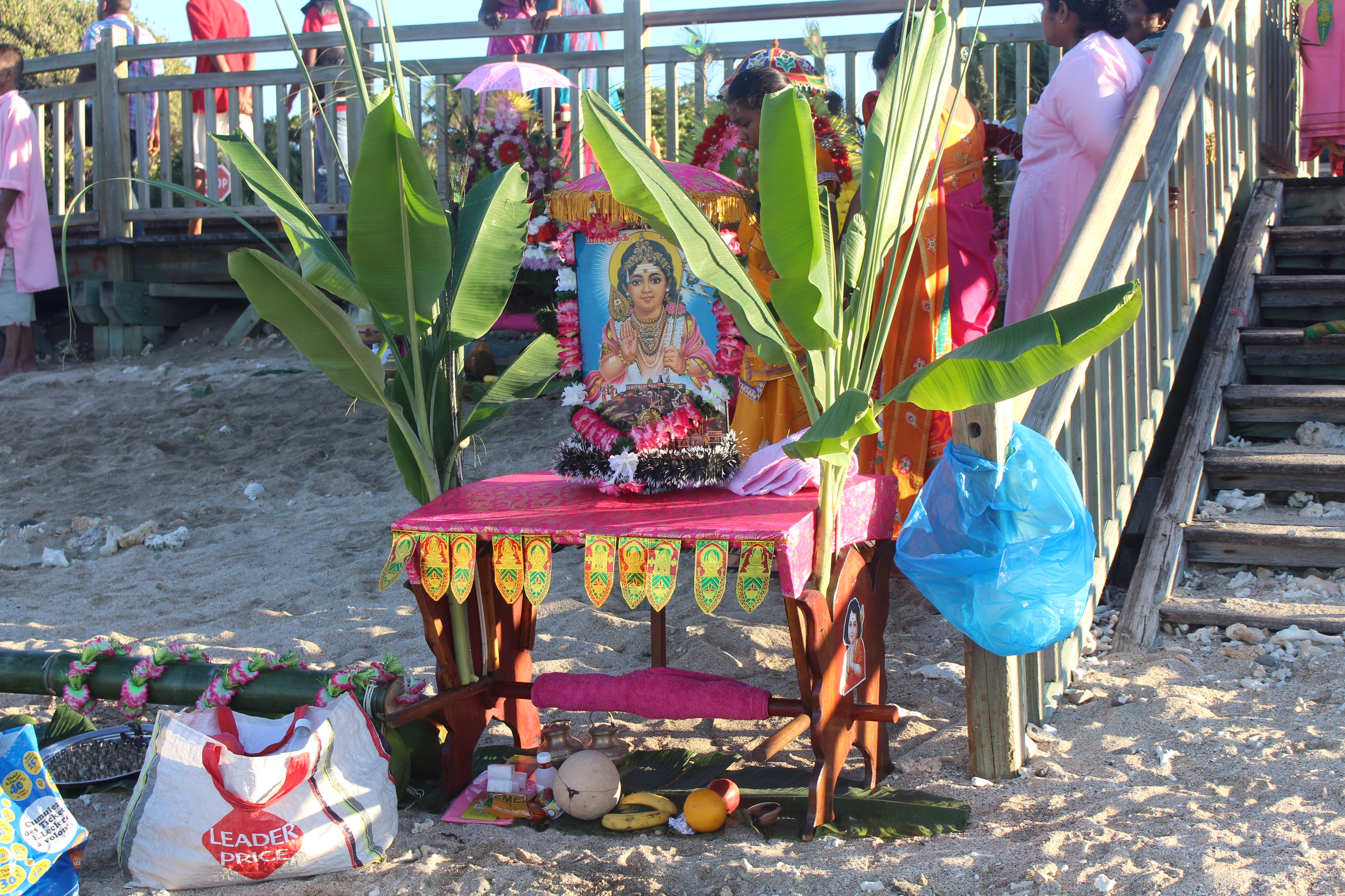 SITTIRAÏ CAVADEE 2016 AU TEMPLE NARASSINGUA PEROUMAL DE SAINT-PIERRE