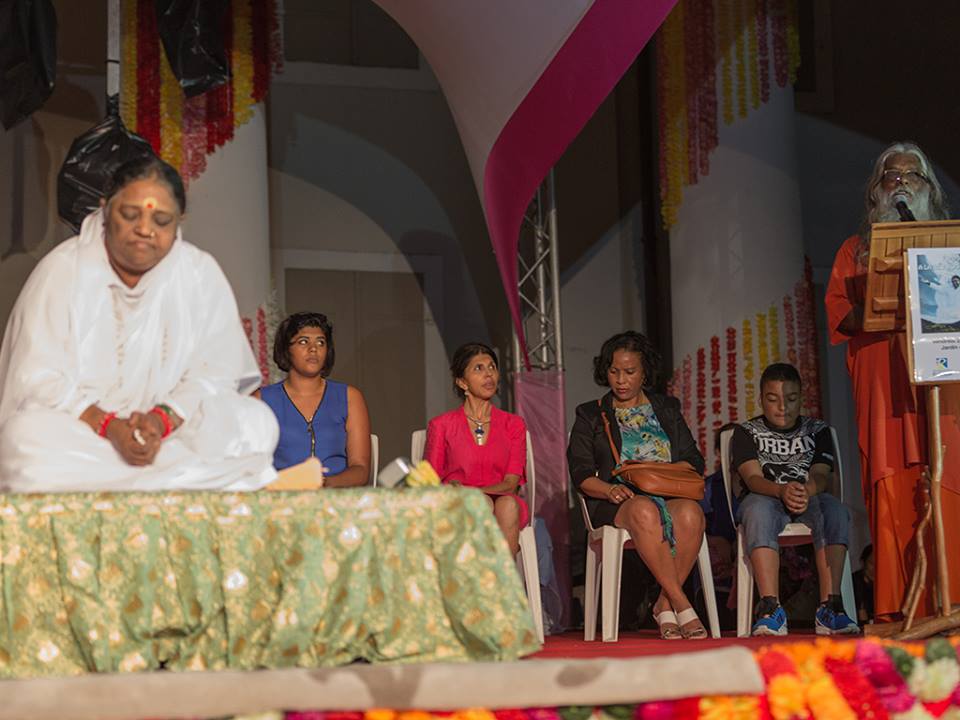 AMMA AU JARDIN DE L'ÉTAT À SAINT-DENIS 