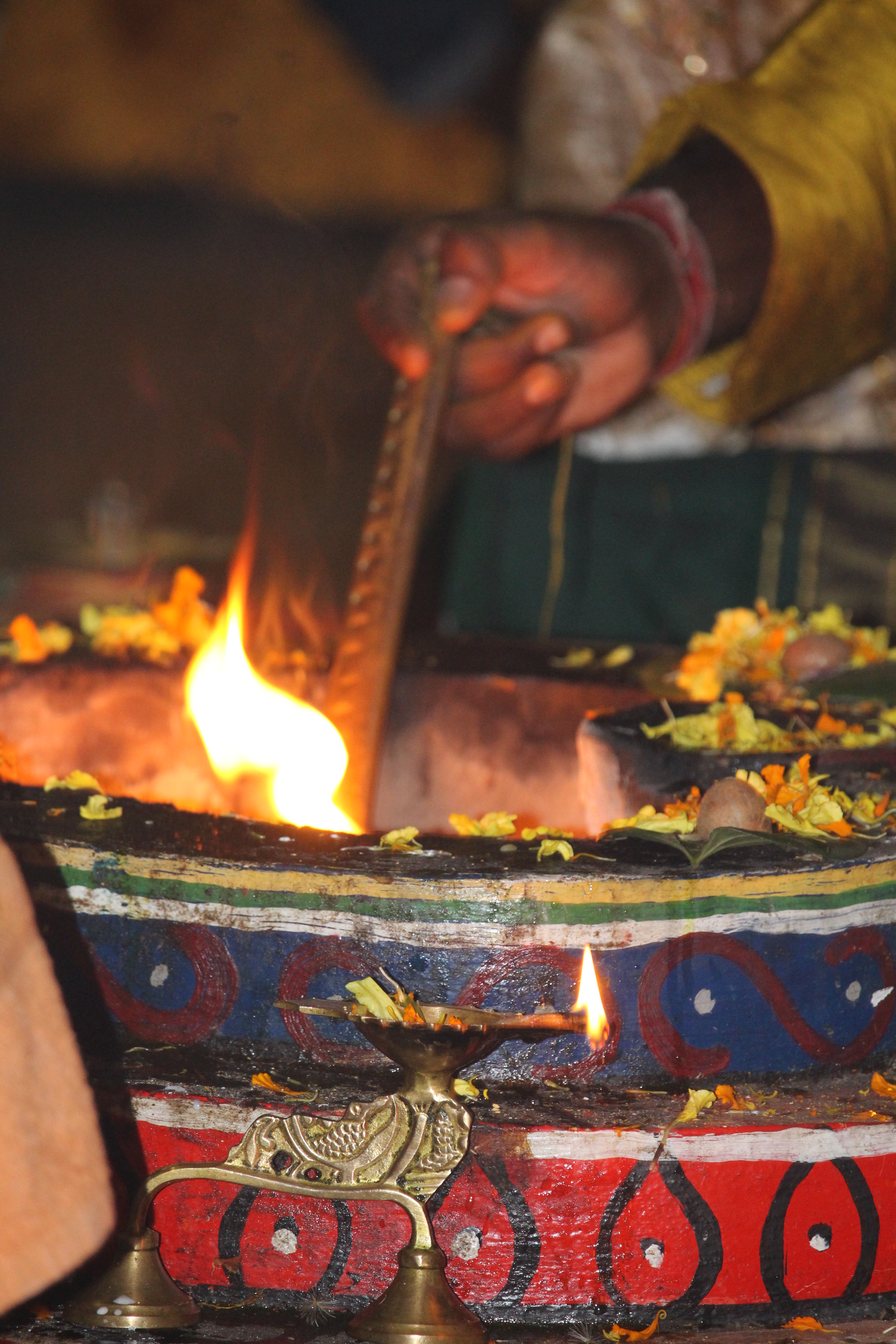 2ÈME FÊTE MARIAMMAN AU TEMPLE PANDIALÉ PRIMAT DE SAINT-DENIS 