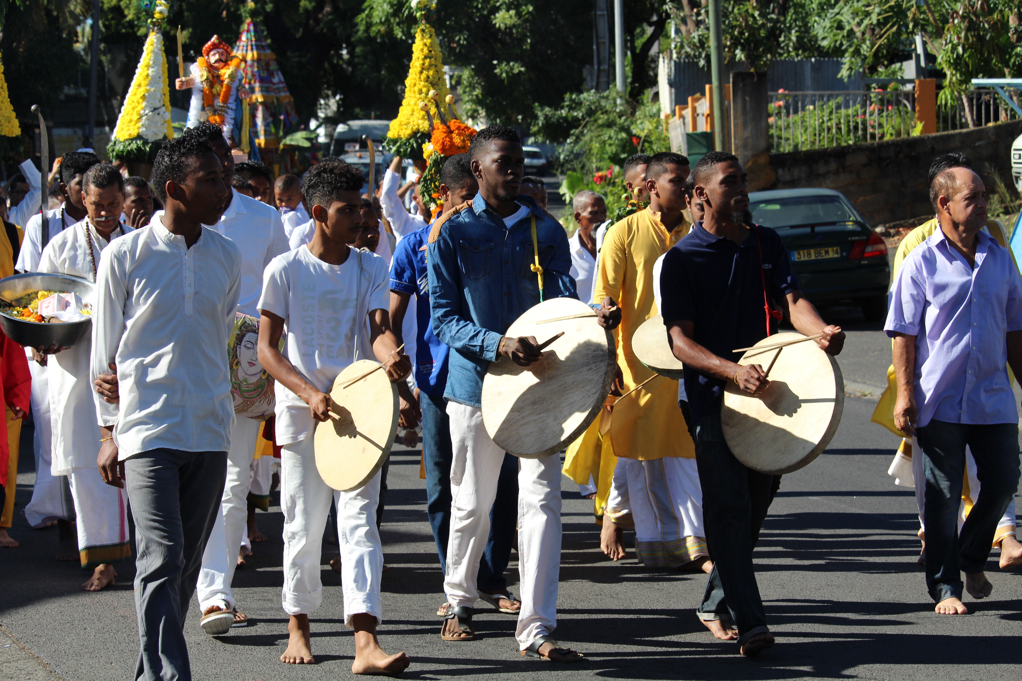 FÊTE MARIAMMAN 2016 AU TEMPLE PANDIALE PRIMAT DE SAINT-DENIS FÊTE MARIAMMAN 2016 AU TEMPLE PANDIALE PRIMAT DE SAINT-DENIS