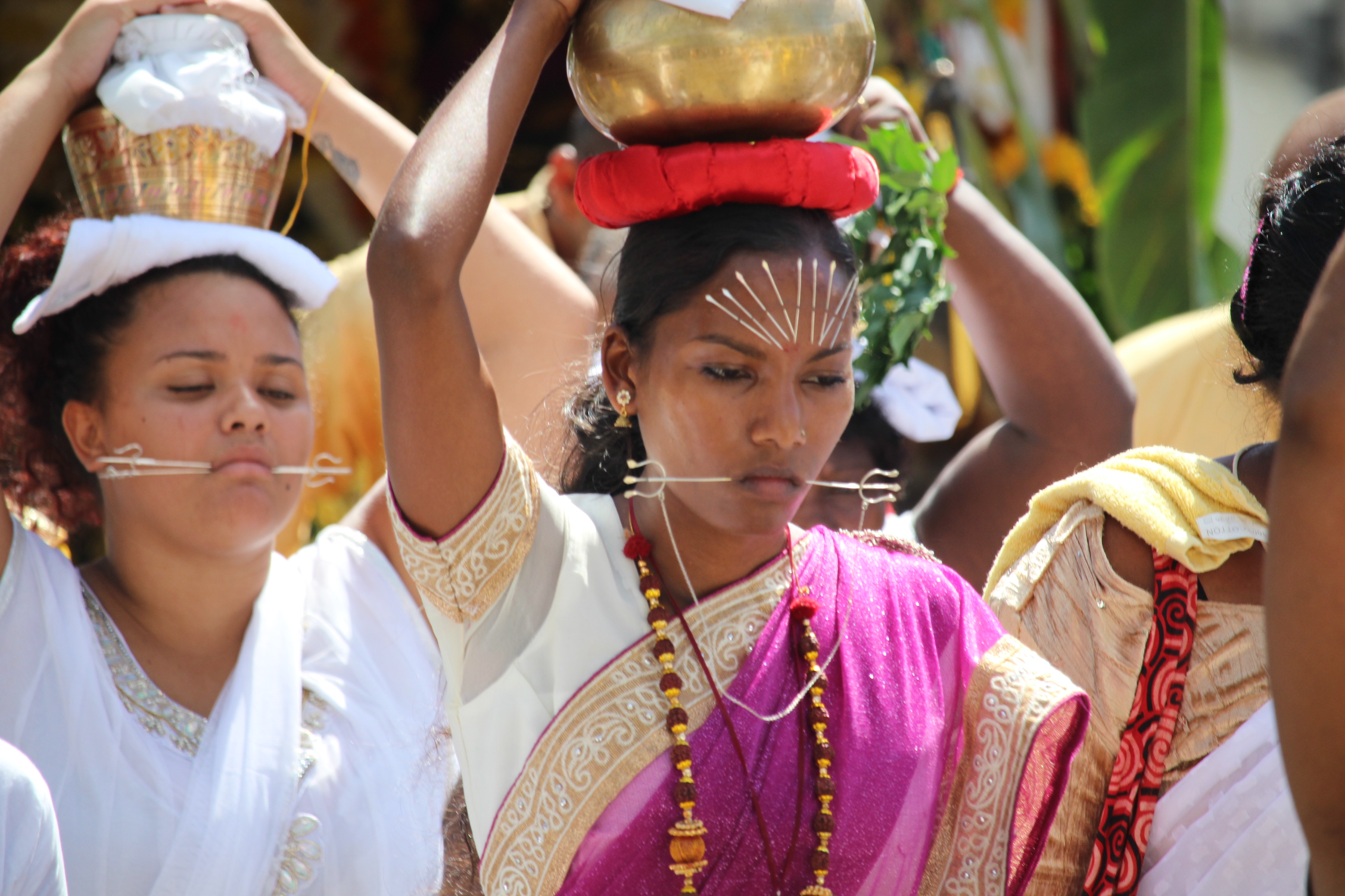 FÊTE MARIAMMAN 2016 AU TEMPLE PANDIALE PRIMAT DE SAINT-DENIS