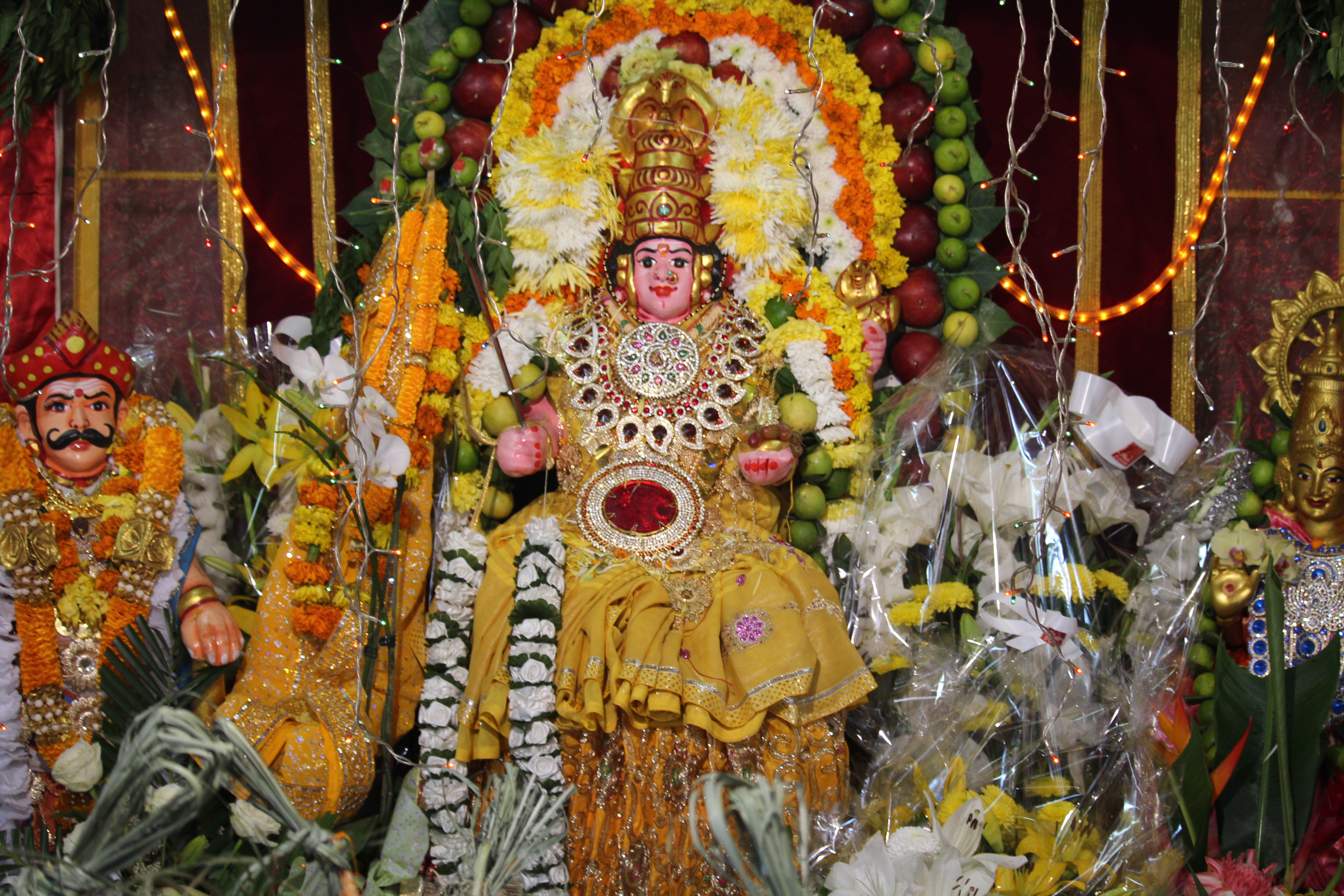 FÊTE MARIAMMAN 2016 AU TEMPLE PANDIALE PRIMAT DE SAINT-DENIS