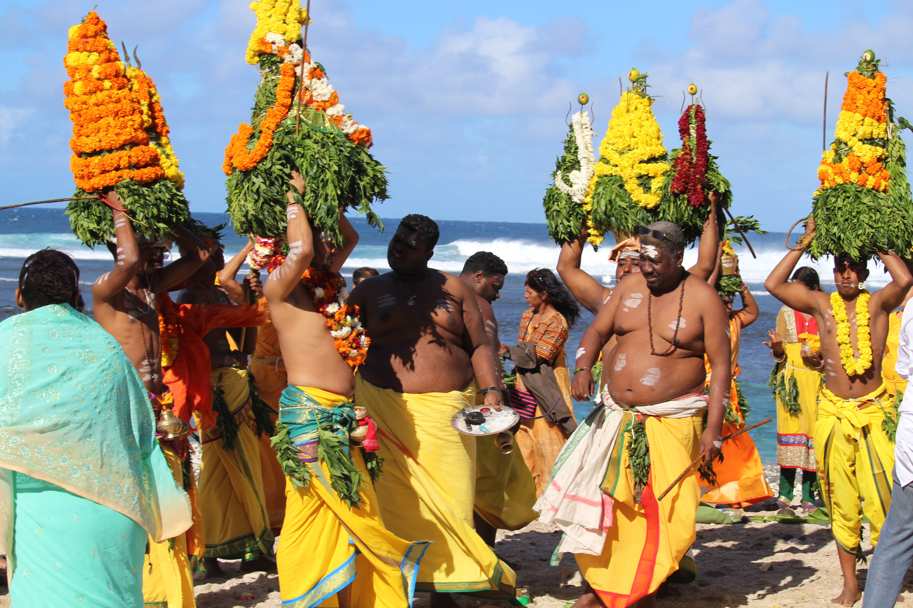 FÊTE MARIAMMAN 2016 AU KÔVIL SANGUILI KAROUPPA SWAMY (A.C.K.S.K.S) DE BOIS D'OLIVE