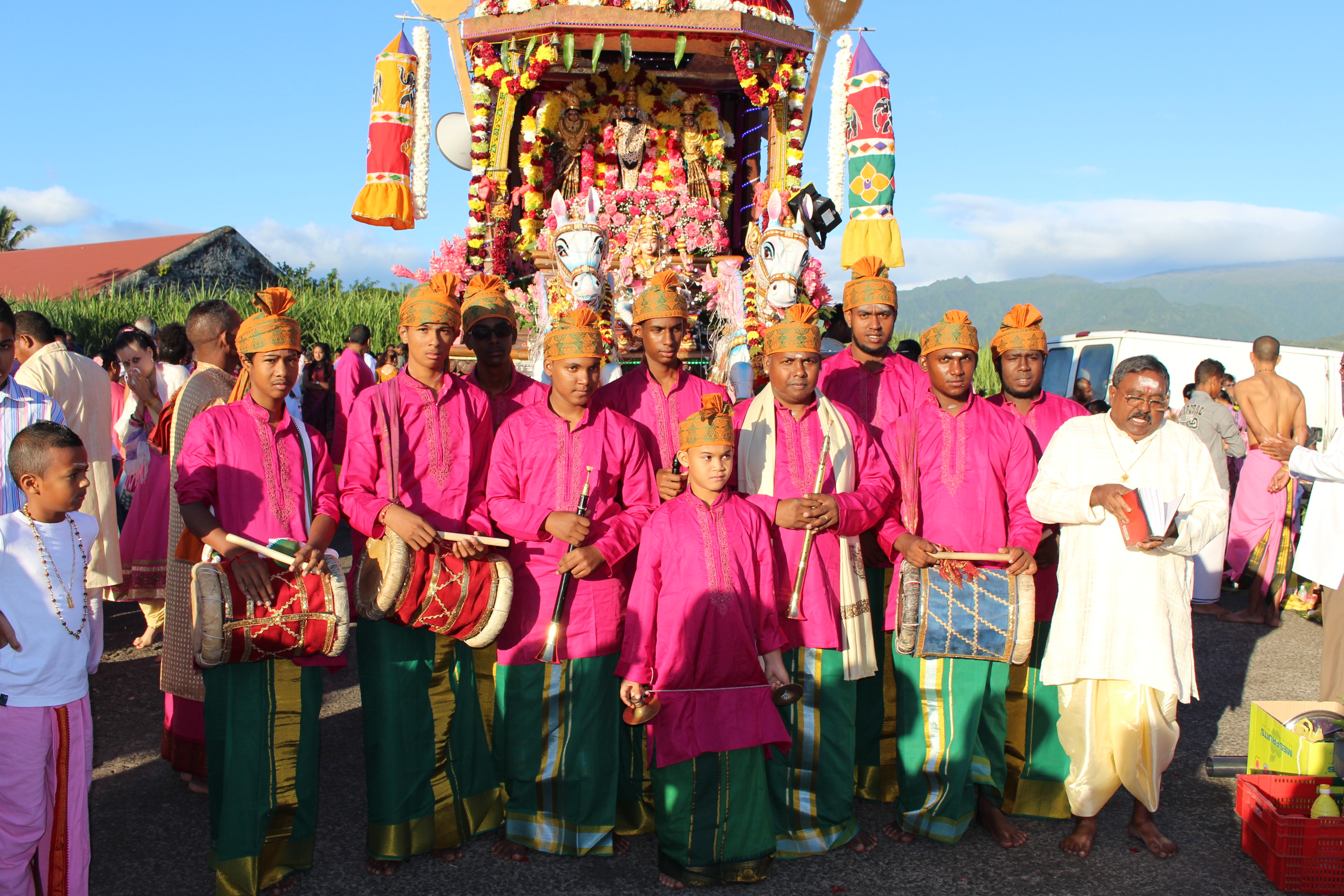 VAIKASI VISAKAM 2016 AU TEMPLE SIVA SOUPRAMANIEN DE SAINT-BENOIT  VAIKASI VISAKAM 2016 AU TEMPLE SIVA SOUPRAMANIEN DE SAINT-BENOIT