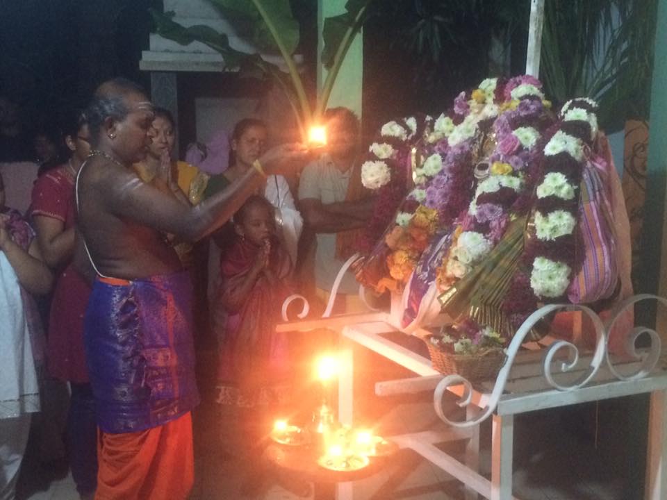DÉBUT DU CAVADEE AU TEMPLE BALA MURUGA DE BASSE-TERRE