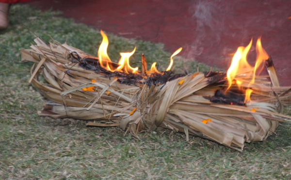 DÉBUT DES FESTIVITÉS POUR LA MARCHE SUR LE FEU AU TEMPLE PANDIALÉ PRIMAT 