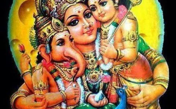 RELATION ENTRE GANESH ET KARTIKEYA (MURUGA)