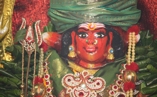 DÉBUT DES FESTIVITÉS POUR MAHA KÂLI AU TEMPLE PANDIALÉ PRIMAT DE ST-DENIS