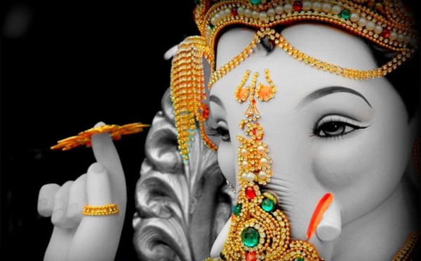 L'HISTOIRE DE GANESH CHATURTHI