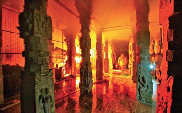 INCENDIE MAJEUR AU TEMPLE MEENAKSHI À MADURAI 