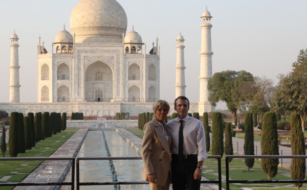 Emmanuel Macron au Taj Mahal, une très médiatique visite « privée »