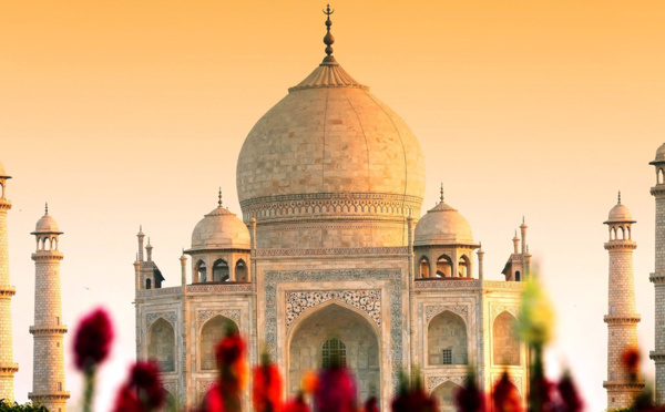 ATTAQUÉ PAR LA POLLUTION, LE TAJ MAHAL EST MENACÉ DE FERMETURE PAR LA JUSTICE INDIENNE    