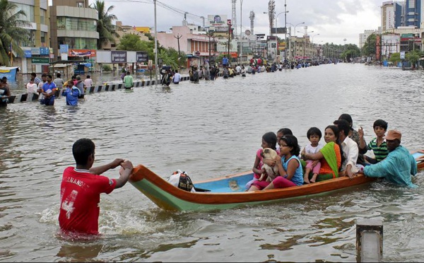 INDE : LE BILAN DES INONDATIONS AU  KERALA BONDIT À 324 MORTS
