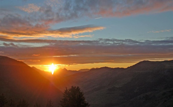 POURQUOI DEVONS-NOUS PAS DORMIR PENDANT LE LEVER ET LE COUCHER DU SOLEIL ?