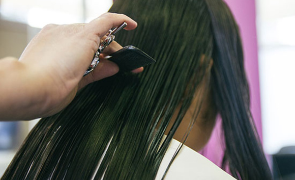 CROYANCES SUR LE LAVAGE DES CHEVEUX DANS L'HINDOUISME