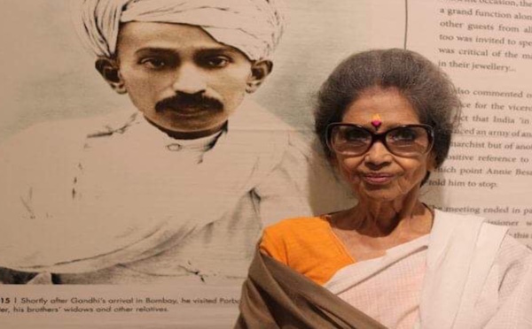 LA PETITE FILLE DE GANDHI À LA RÉUNION 