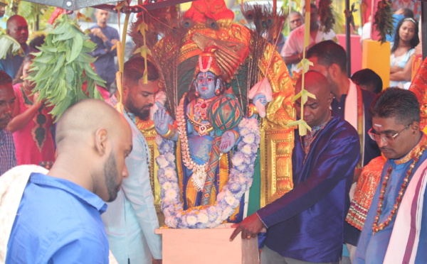 FÊTE GÔVINDEN AU TEMPLE PANDIALE PRIMAT DE SAINT-DENIS 