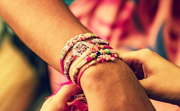 HISTOIRE DE RAKSHA BANDHAN