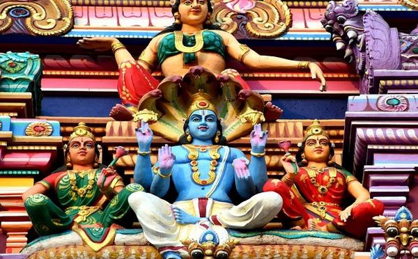 AVANTAGES ET IMPORTANCE DE CHANTER LES NOMS DE VISHNU 