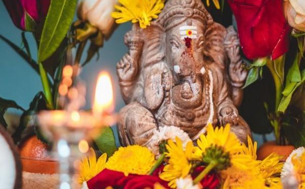 MANTRA GANESH POUR RÉSOUDRE LES PROBLÈMES D'ARGENT