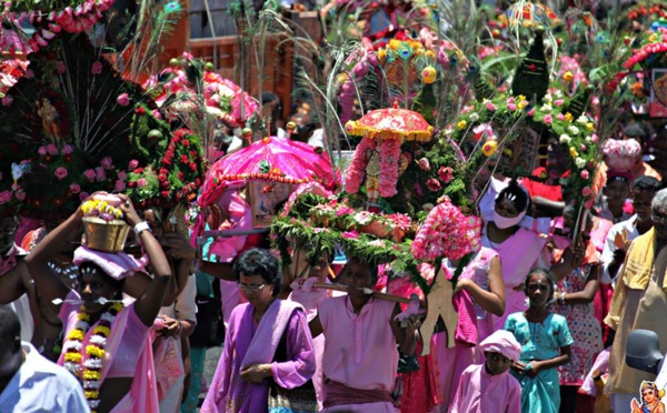 JOYEUX THAIPUSAM CAVADEE 2016