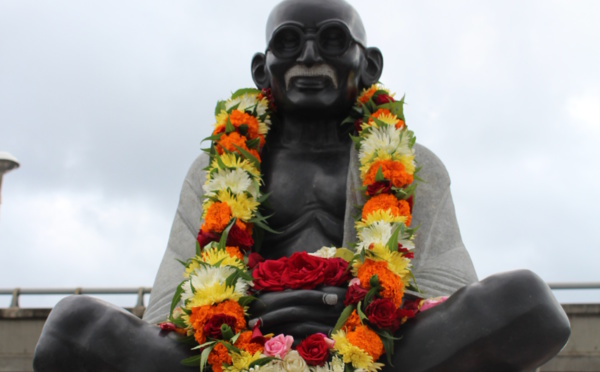 INAUGURATION DE LA STATUE DE GANDHI A SAINT-LOUIS