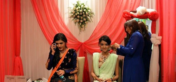 Saint-Valentin : en Inde, le mariage, sinon rien
