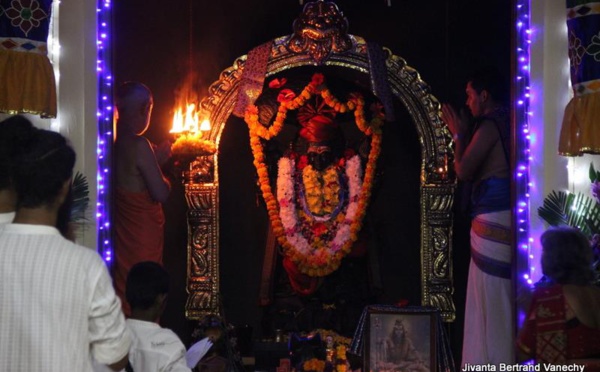 MAHA SHIVARATRI 2016 À L'ASHRAM DU PORT