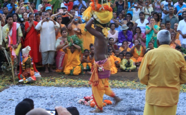 LISTE DES MARCHES SUR LE FEU POUR PÂQUES 2016