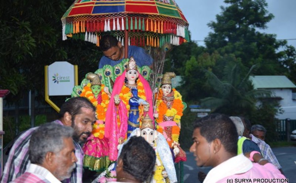 1ER OUTCHVAM DU SITTIRAÏ CAVADEE AU TEMPLE PAJANY MALEI DE RAVINE-CREUSE 