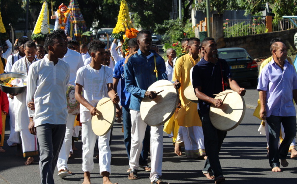 FÊTE MARIAMMAN 2016 AU TEMPLE PANDIALE PRIMAT DE SAINT-DENIS