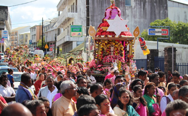 VAIKASI VISAKAM 2016 AU TEMPLE SIVA SOUPRAMANIEN DE SAINT-BENOIT 