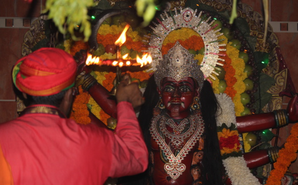 FÊTE KÂLI 2016 AU TEMPLE PANDIALE PRIMAT DE SAINT-DENIS 