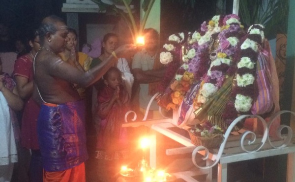 DÉBUT DU CAVADEE AU TEMPLE BALA MURUGA DE BASSE-TERRE