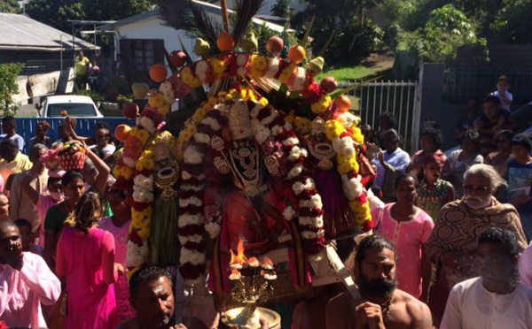 AADI KARTIGAI CAVADEE 2016 DE BASSE-TERRE, ST-PIERRE  