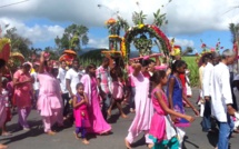 THAIPUSAM CAVADEE 2017 : 20EUROS POUR 'AMAR CAP' À ST-ANDRÉ