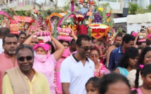 THAIPUSAM CAVADEE 2017 : AU TEMPLE SIVA SOUPRAMANIEN À ST-ANDRÉ