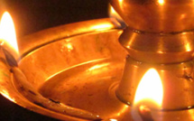 ​Expérience spirituelle conférée par les lampes à l'huile et au ghee