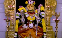 ABHIRAMI : UNE DÉESSE MÈRE ABHIRAMI : UNE DÉESSE MÈRE