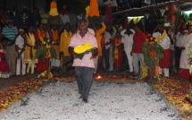 MARCHE SUR LE FEU AU TEMPLE FAMILIAL VAÏTY 2017