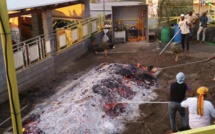 MARCHE SUR LE FEU CHEZ MR EDMOND À TAMATAVE SAINT-GILLES LES HAUTS 