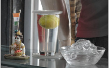 SENS ET SYMBOLISME DU CITRON DANS UN VERRE D'EAU