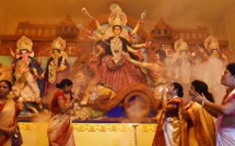 POURQUOI MONTRE-T-ON DURGA SUR UN LION OU TIGRE ?