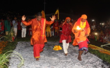 MARCHE SUR LE FEU 2019 À LA CHAPELLE KARLY PRIMAT DE SAINT-DENIS 