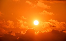 MANTRA DU SOLEIL : POUR UNE BONNE SANTÉ ET PROSPÉRITÉ MANTRA DU SOLEIL : POUR UNE BONNE SANTÉ ET PROSPÉRITÉ