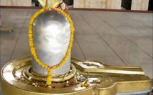 SHIVA LINGA EST CHINMAYA