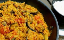 CURRY DE LENTILLES CORAIL AUX AUBERGINES 