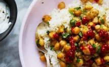 POIS CHICHES CROUSTILLANTS ÉPICÉS, RIZ ET YAOURT POIVRÉ