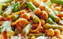 POIS CHICHES ET HARICOTS VERTS AUX ÉPICES 