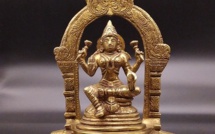 8 MANTRAS POUR LAKSHMI 8 MANTRAS POUR LAKSHMI